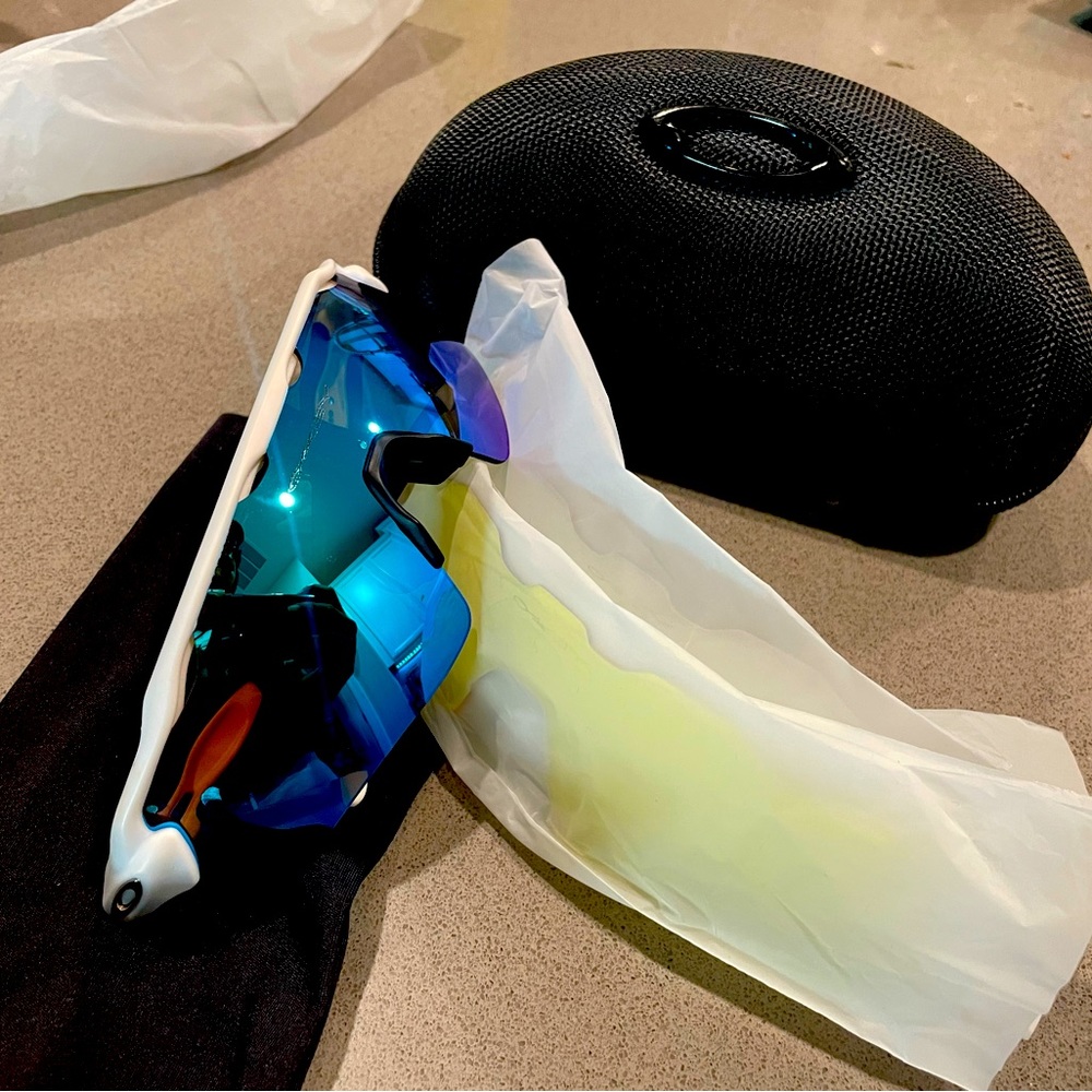 Oakley radar EV sunglasses